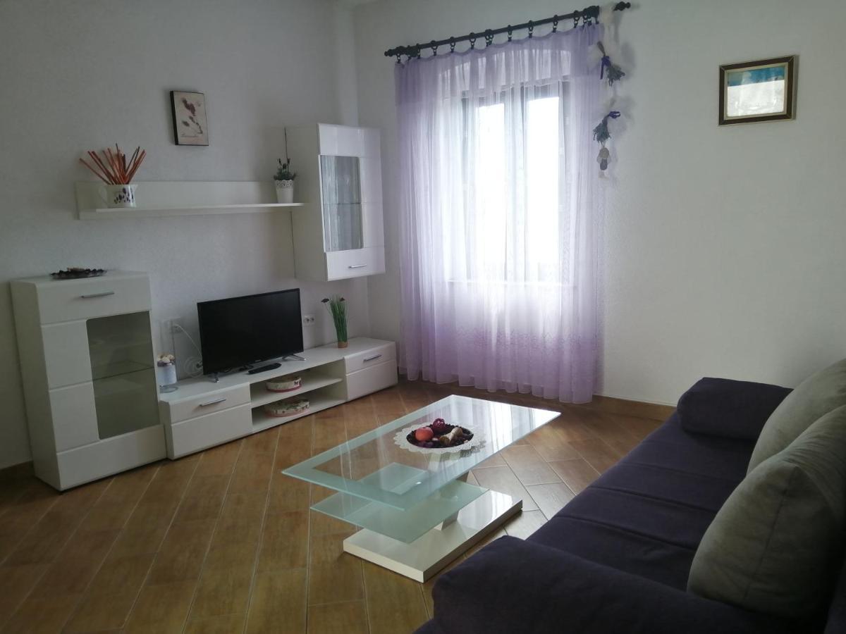 קרק Apartment Placido Krk מראה חיצוני תמונה